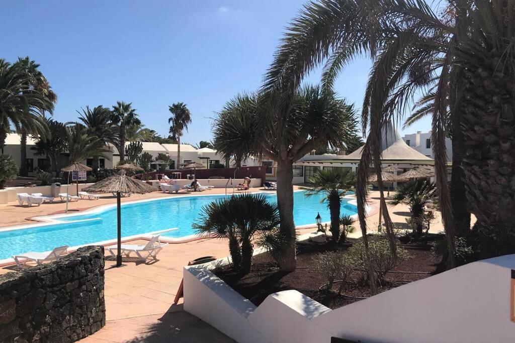 Apartamento Lina 25 Playa Roca Costa Teguise Exterior foto