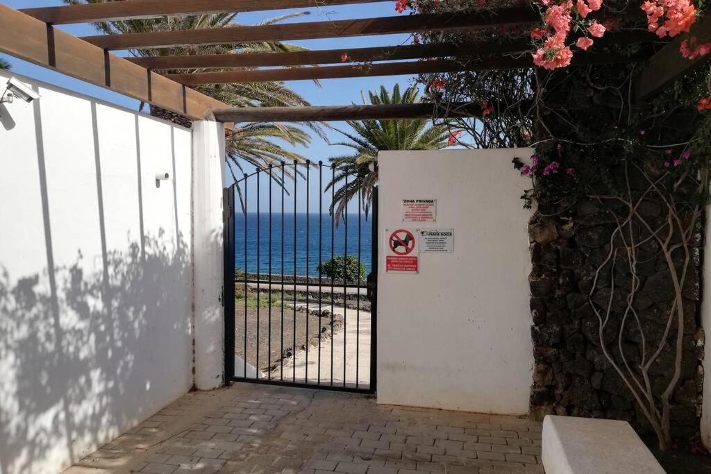 Apartamento Lina 25 Playa Roca Costa Teguise Exterior foto